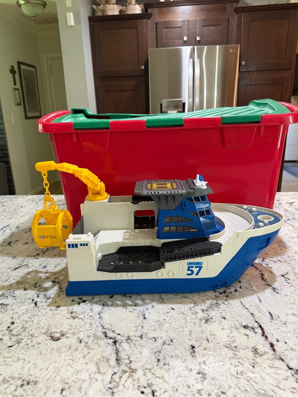 Mattel Matchbox 2013 Mission Marine Rescue Shark Boat Blue BFN57 Floats & Rolls